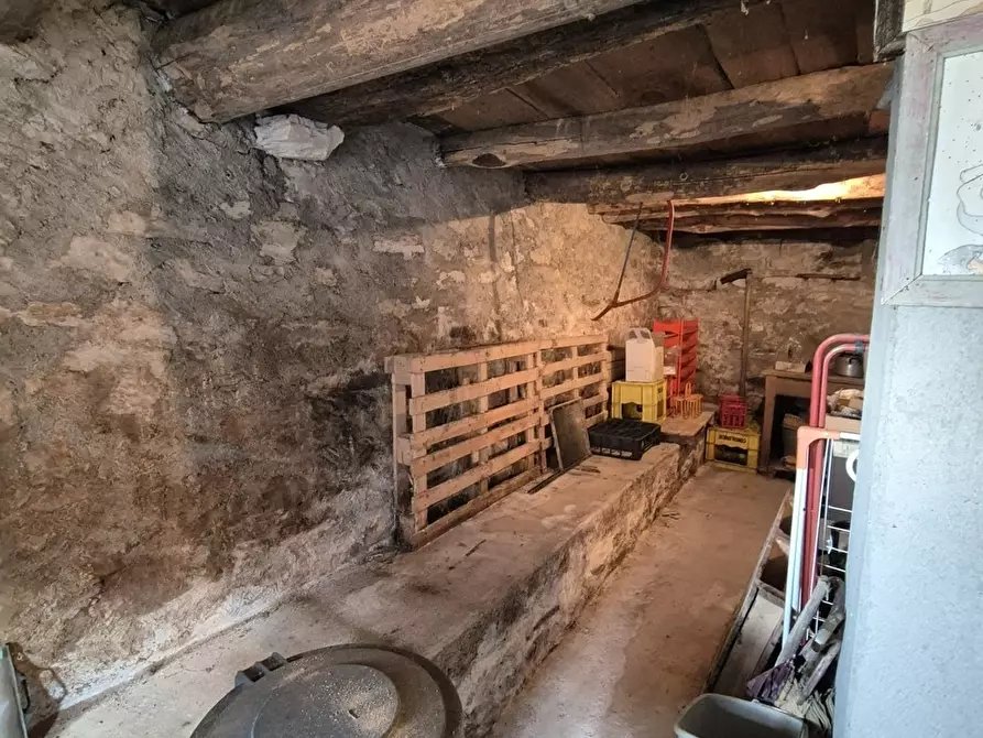 Immagine 32 di Porzione di casa in vendita  a Faggeto Lario