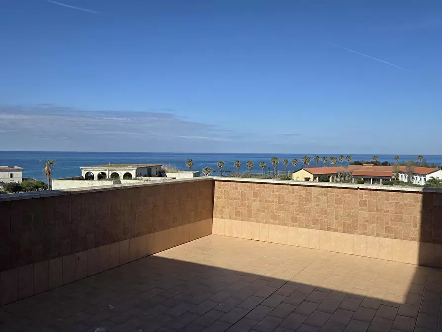 Immagine 18 di Quadrilocale in affitto  in Via Candido de Angelis 3 a Anzio