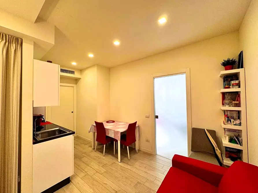 Immagine 13 di Appartamento in vendita  in Via Anelli 1 a Milano