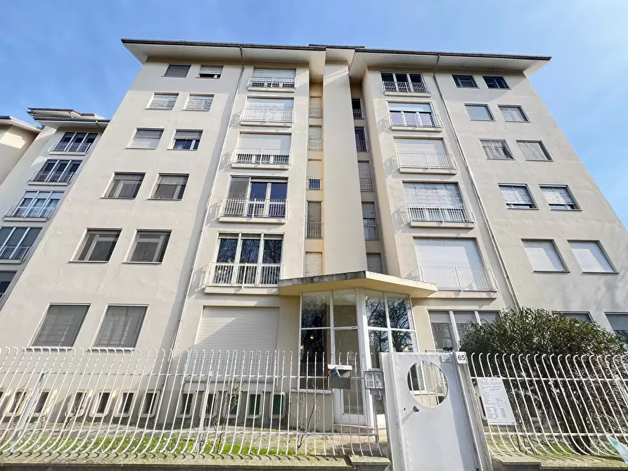 Immagine 2 di Trilocale in vendita  in Corso XXVI Aprile 65 a Vercelli