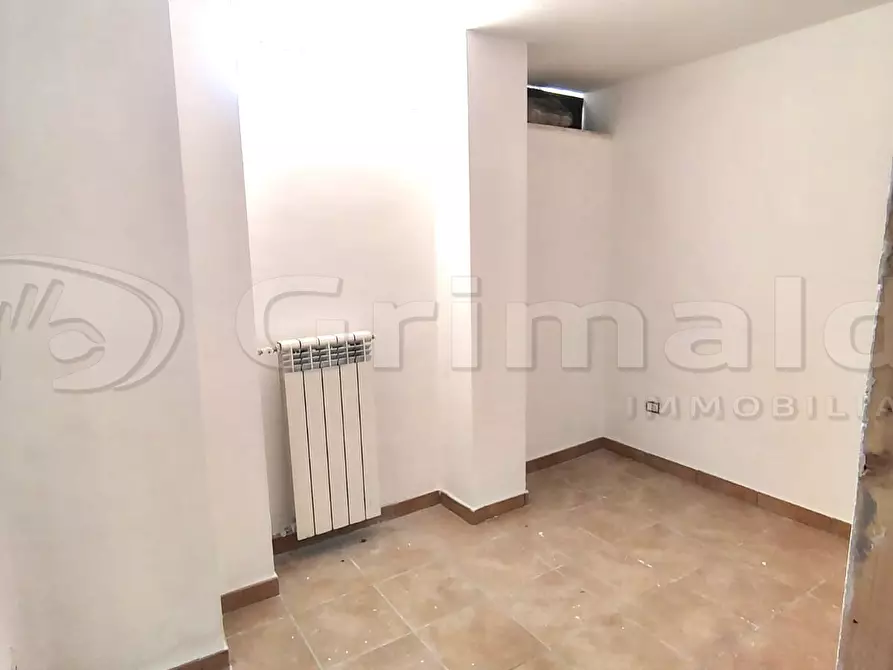 Immagine 7 di Trilocale in affitto  a Giugliano In Campania