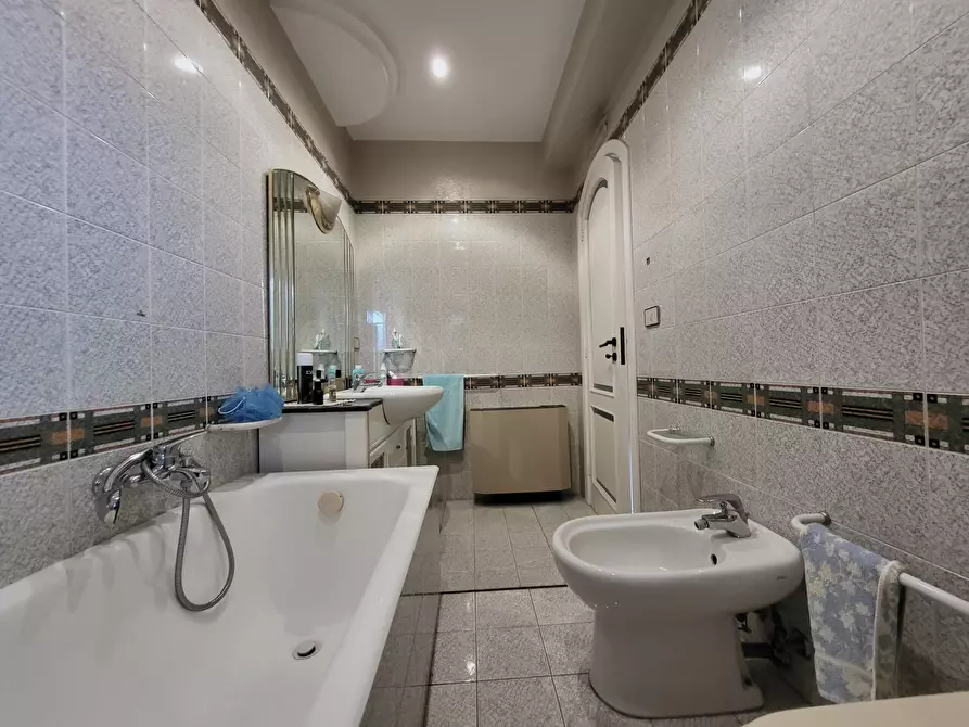 Immagine 33 di Trilocale in vendita  in Via Gaetano Donizetti 13 a Taormina