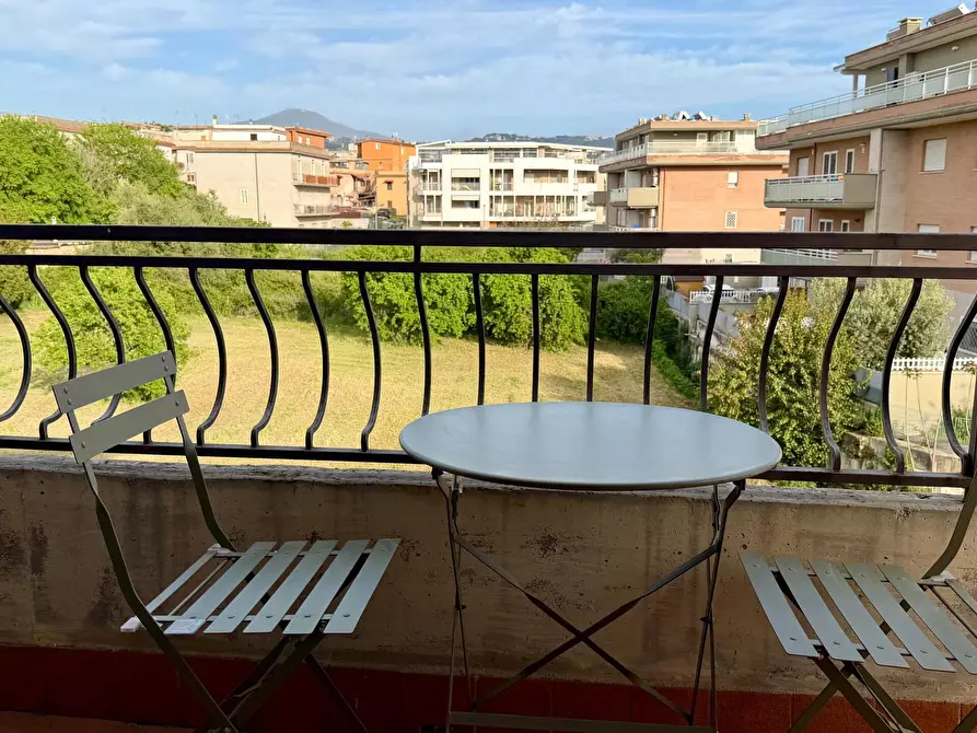 Immagine 12 di Bilocale in vendita  in Via Amatore Sciesa 82 a Marino