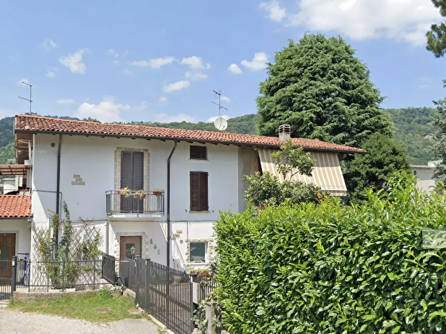 Immagine 1 di Bilocale in vendita  in Francesco Casnati 4 a Como