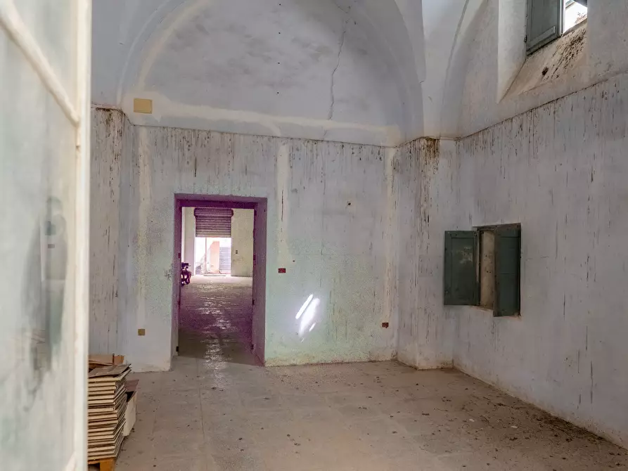 Immagine 20 di Palazzo in vendita  in Via Giacomo Matteotti a Nardo'