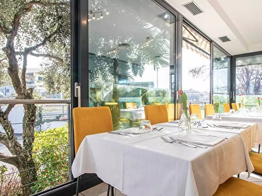 Immagine 7 di Bar / Ristorante in vendita  in Via Cantù 27/A a Cucciago