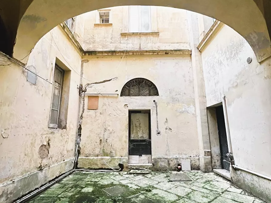 Immagine 60 di Pentalocale in vendita  in Vico dei Fieschi 2 a Lecce