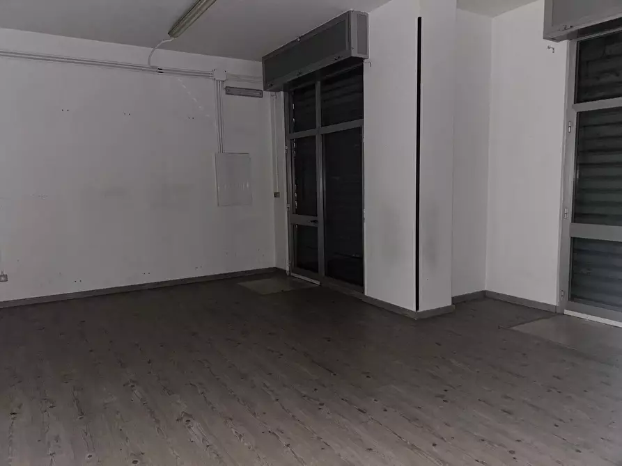 Immagine 16 di Locale commerciale in affitto  in Via dei Palumbo 43 a Lecce