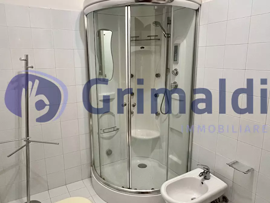 Immagine 13 di Trilocale in vendita  in Via Nettario di Casole 39 a Otranto