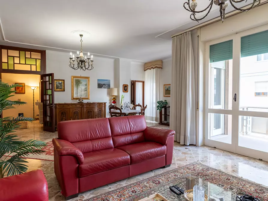 Immagine 6 di Pentalocale in vendita  in Via Salvatore Grande 12 a Lecce