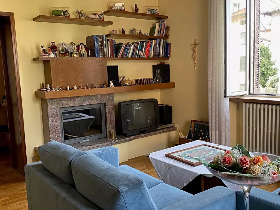 Immagine 18 di Casa indipendente in vendita  a Como