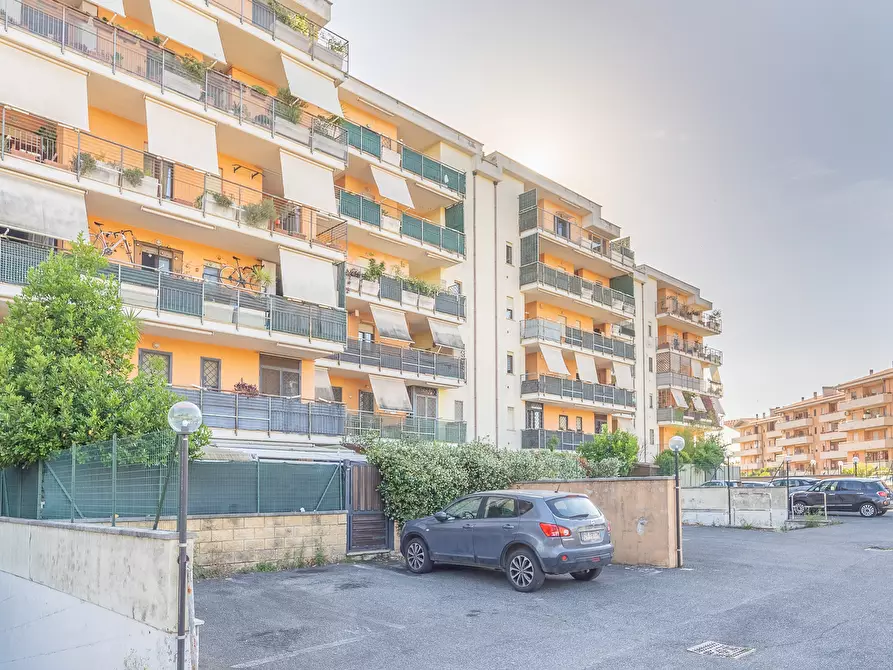 Immagine 13 di Quadrilocale in vendita  in Viale delle Arti 13 a Pomezia