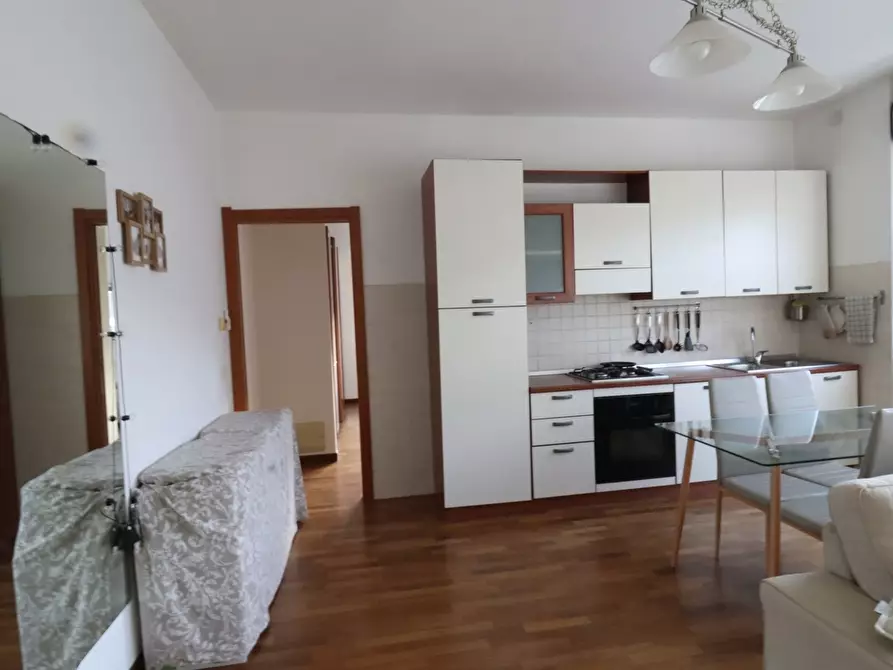 Immagine 14 di Appartamento in affitto  a La Spezia