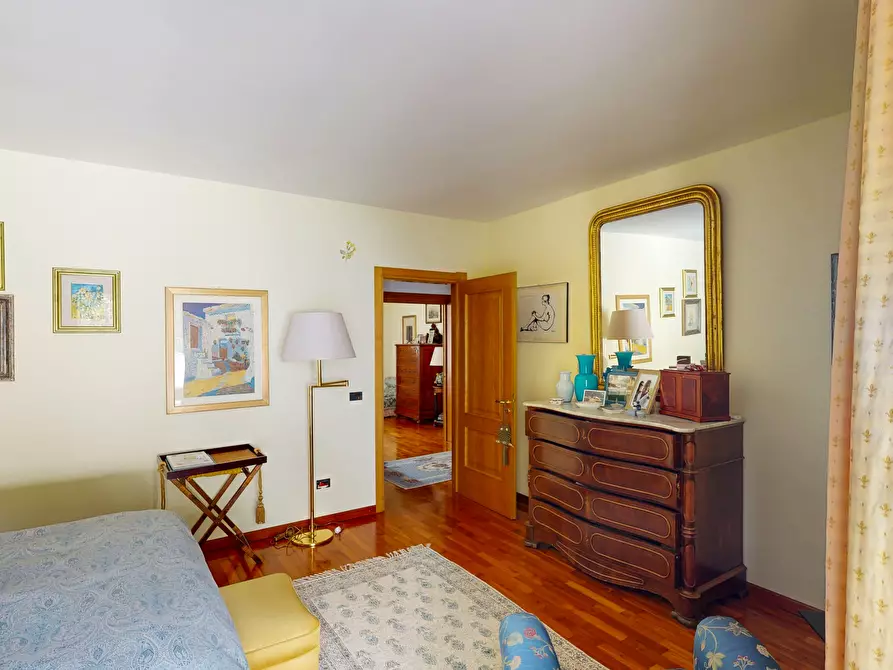 Immagine 48 di Villa in vendita  in Via Venosa 5 a Lecce