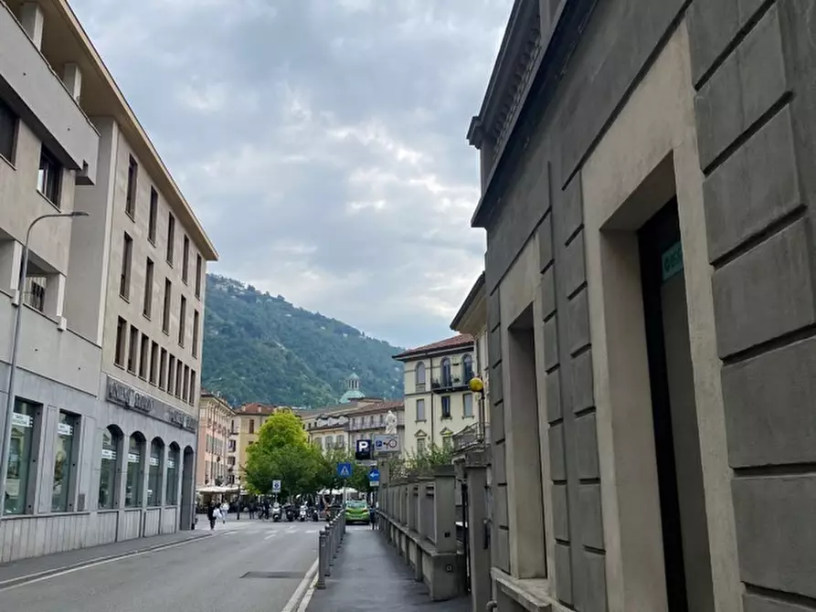 Immagine 1 di Appartamento in affitto  a Como