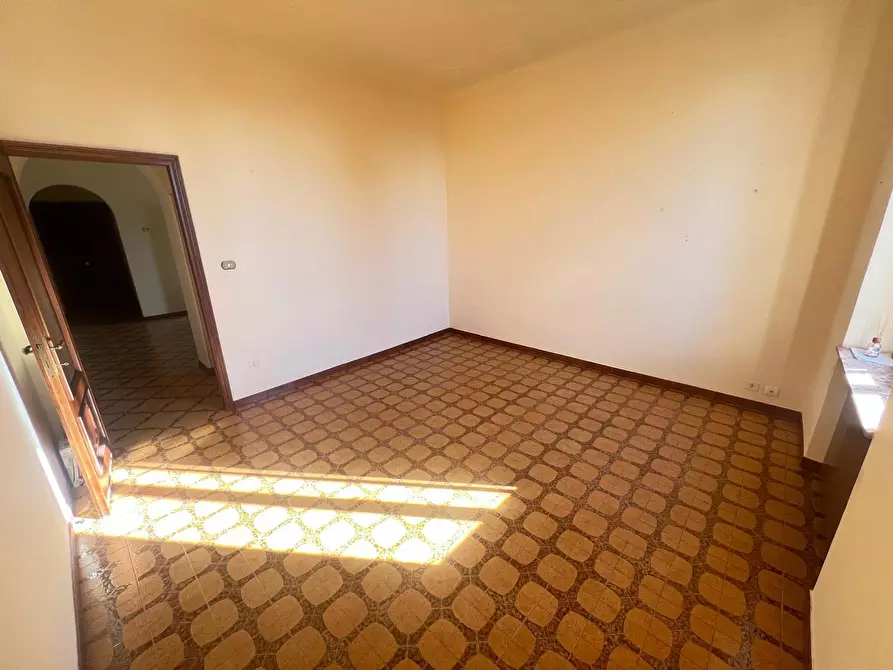 Immagine 12 di Bilocale in vendita  in Strada per Olcenengo 26 a Vercelli