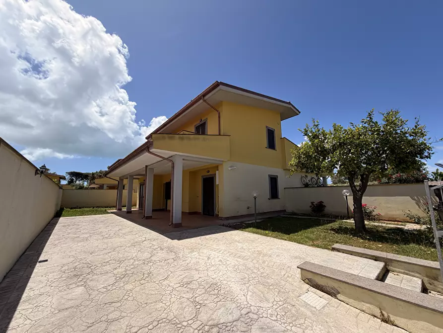 Immagine 15 di Casa indipendente in vendita  in Viale Roma 202 a Anzio