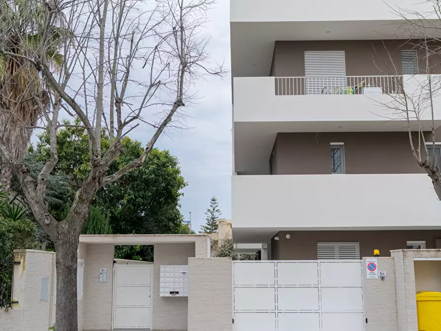 Immagine 62 di Bilocale in vendita  in Via Oronzo de Donno 5 a Lecce