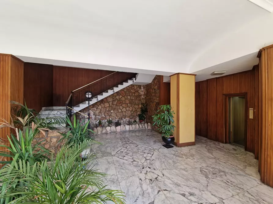 Immagine 11 di Appartamento in vendita  in Strada Panoramica dello Stretto a Messina