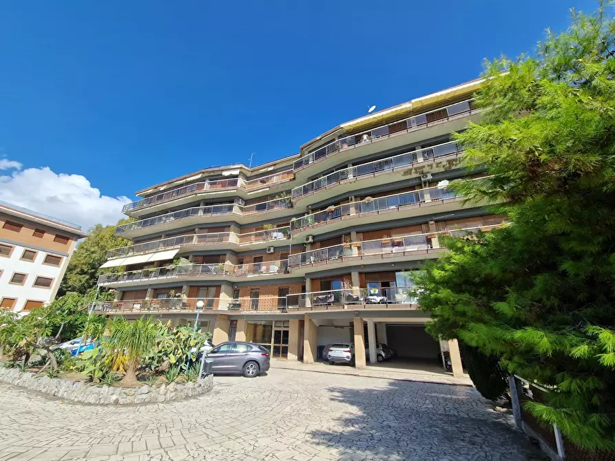 Immagine 2 di Appartamento in vendita  in Strada Panoramica dello Stretto a Messina