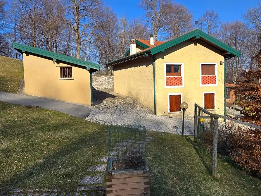 Immagine 37 di Casa indipendente in vendita  in via C. Goldoni 17 a Alta Valle Intelvi