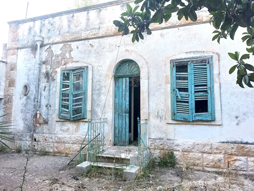 Immagine 2 di Villa in vendita  in Via Tommaso Fiore a Castellana Grotte