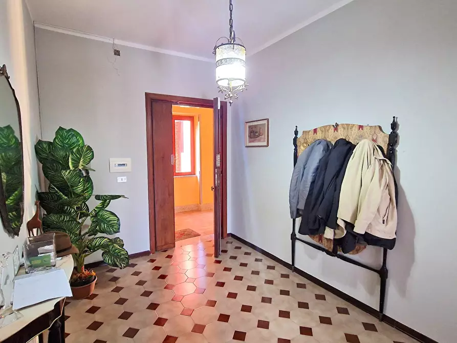 Immagine 10 di Pentalocale in vendita  in Via Antonio Annarumma 35 a Avellino