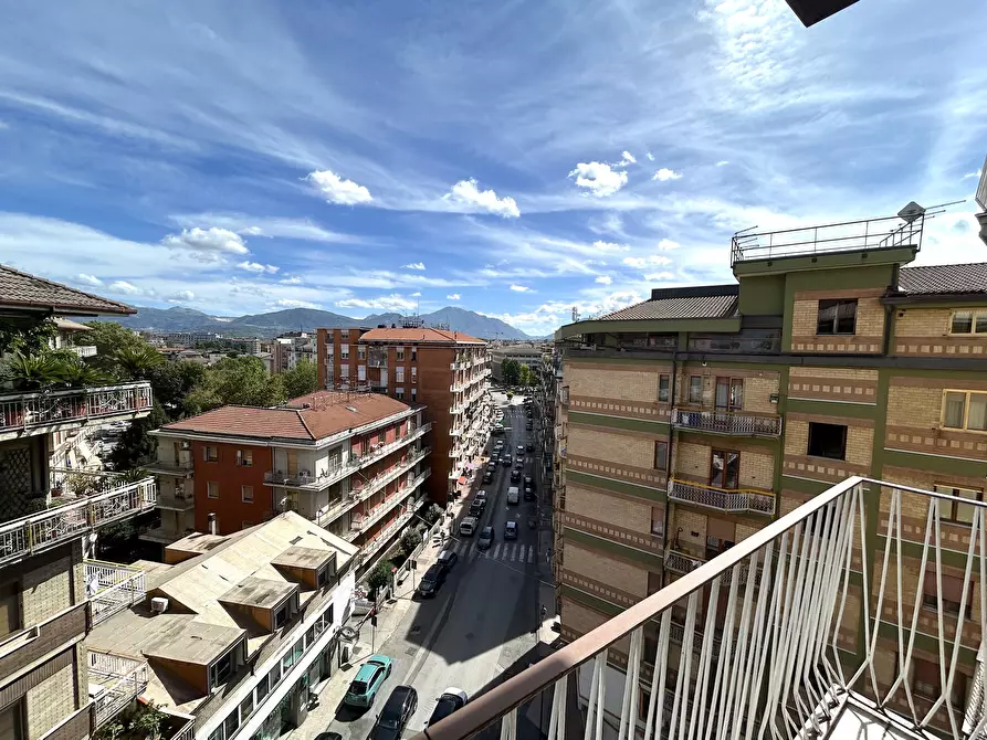 Immagine 28 di Quadrilocale in vendita  in Via Tagliamento 165 a Avellino