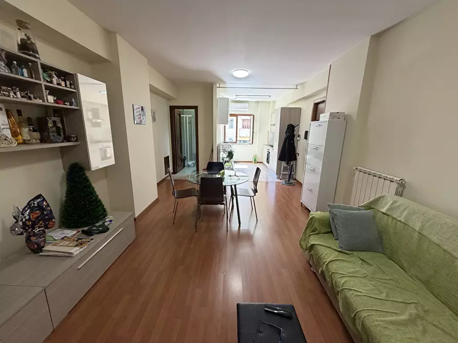 Immagine 7 di Bilocale in vendita  in Piazza Garibaldi 4 a Avellino
