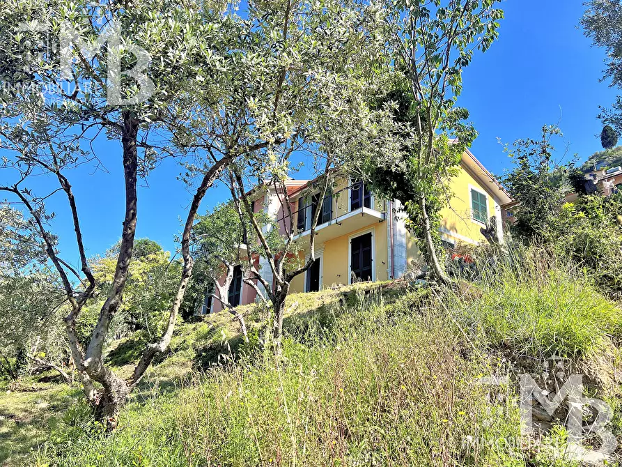 Immagine 7 di Casa indipendente in vendita  in Via Posato 19 a Avegno