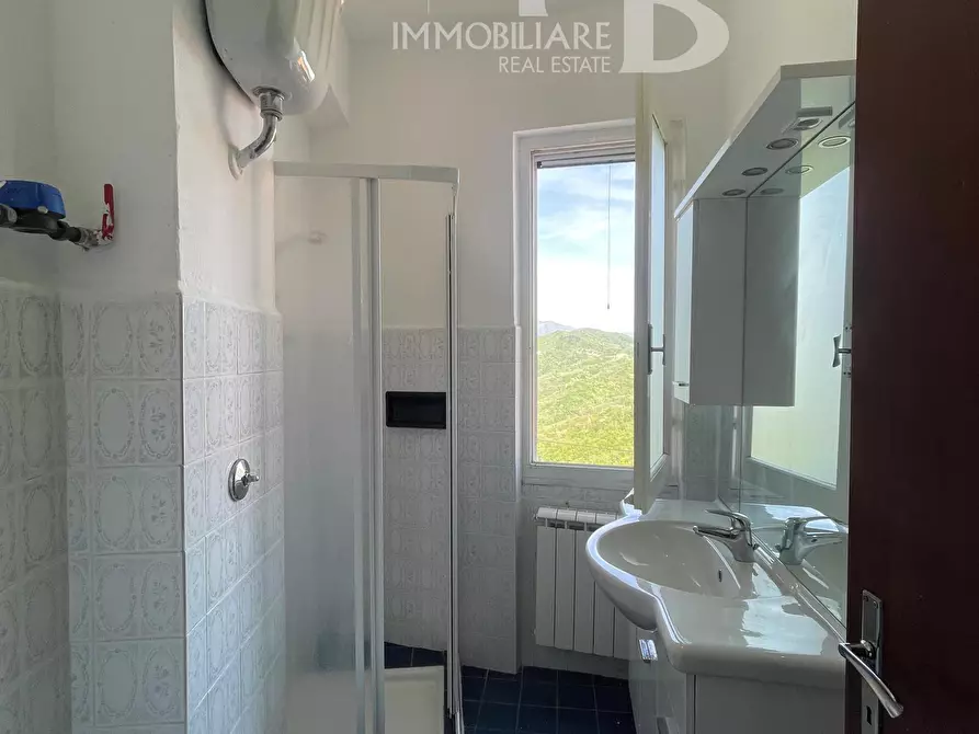 Immagine 13 di Trilocale in vendita  in Frazione Pannesi 58 a Lumarzo