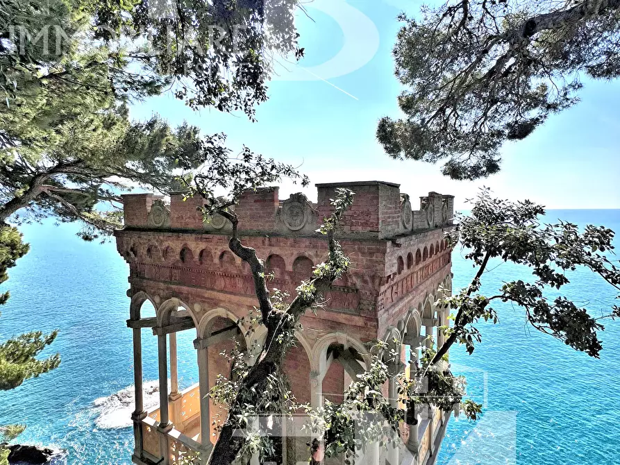 Immagine 19 di Attico in vendita  in Via Alla Torre 2 a Sori