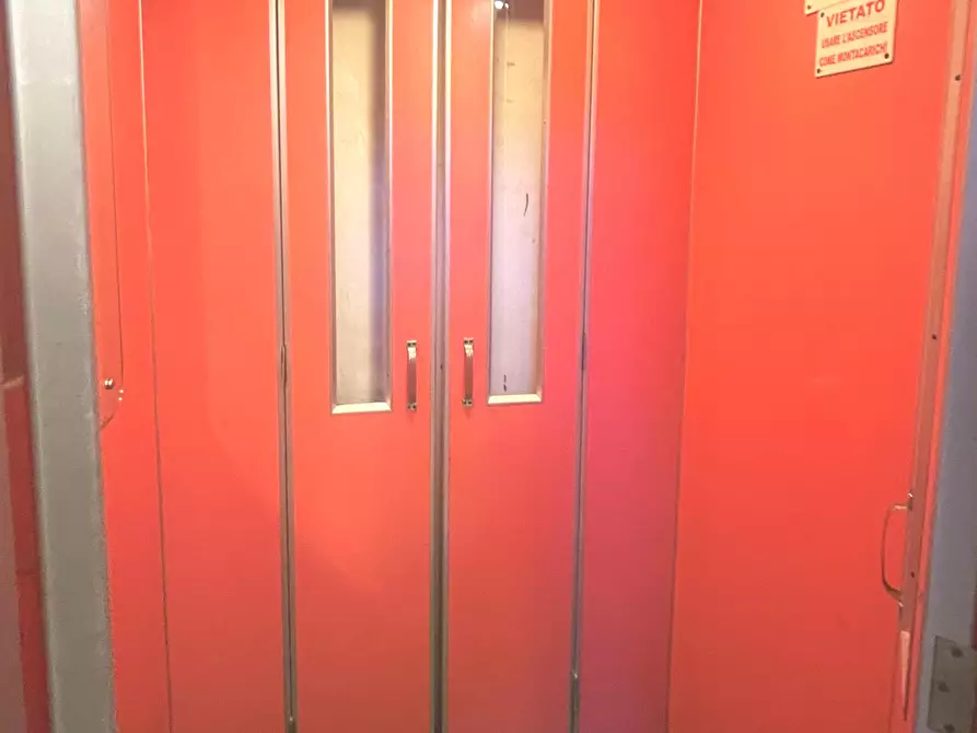 Immagine 50 di Trilocale in vendita  in Via Valleverde 9 a Recco