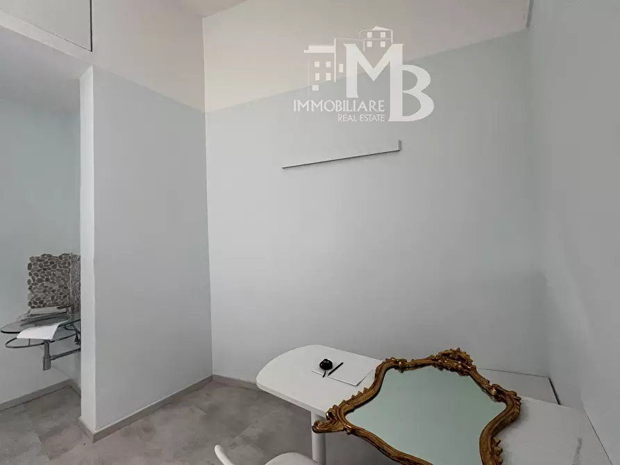 Immagine 15 di Locale commerciale in affitto  in Via Piero Schiaffino 58 a Camogli