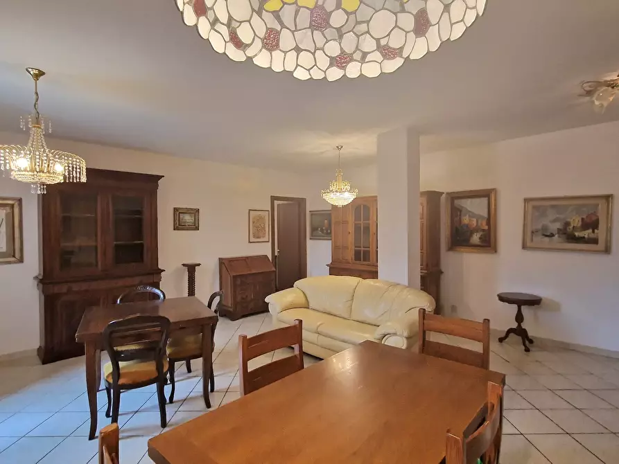 Immagine 4 di Quadrilocale in affitto  a Sarzana