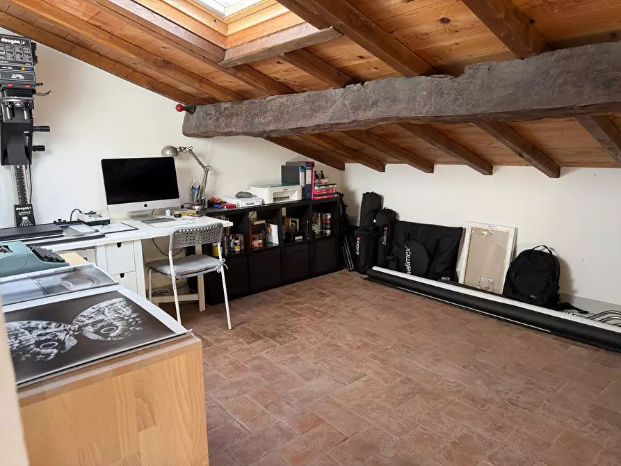 Immagine 17 di Quadrilocale in affitto  a Sarzana