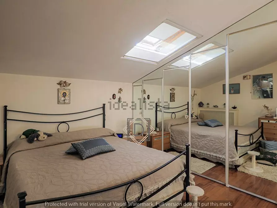 Immagine 21 di Pentalocale in vendita  a Sarzana