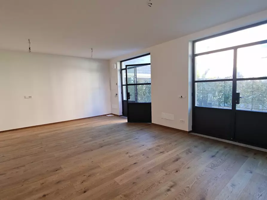 Immagine 1 di Quadrilocale in vendita  a Sarzana