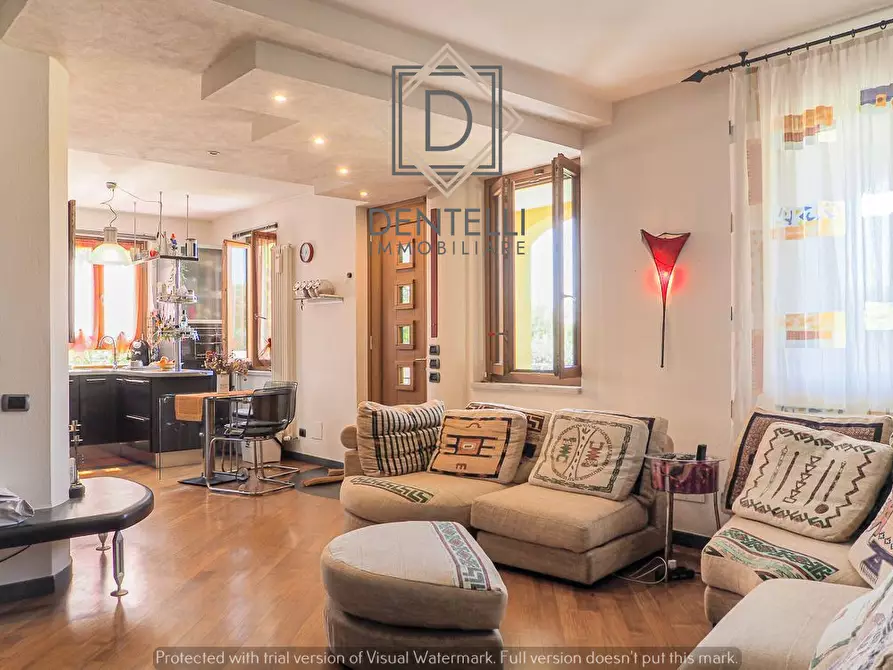 Immagine 2 di Casa semindipendente in vendita  a Sarzana