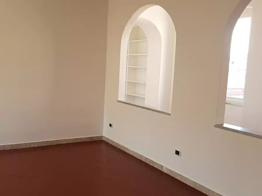 Immagine 18 di Quadrilocale in affitto  a Sarzana