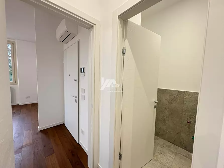 Immagine 9 di Trilocale in vendita  in Via Toscana 55 a Brescia