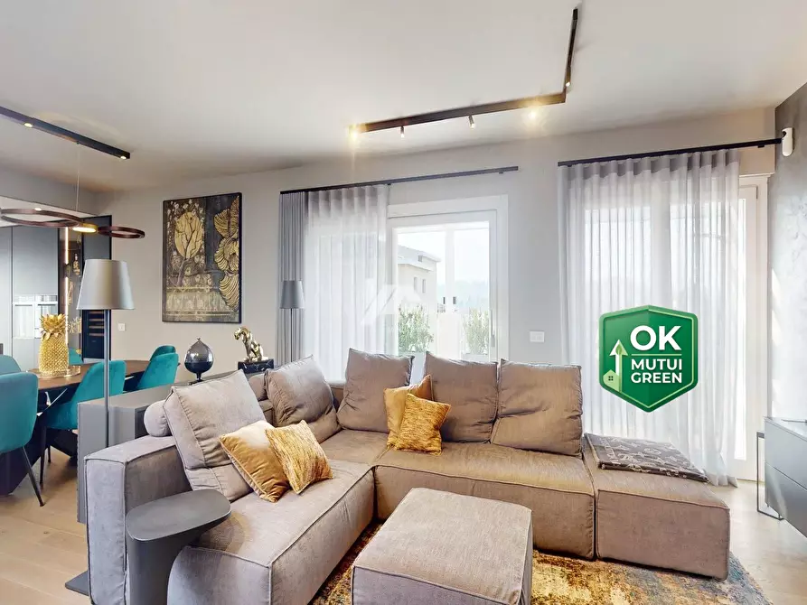 Immagine 1 di Attico in vendita  in Via Chiusure 102 a Brescia