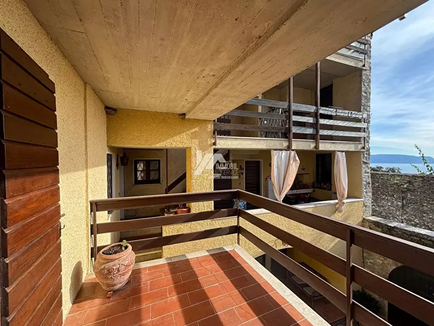 Immagine 8 di Trilocale in vendita  in via bezzuglio 3 a Toscolano-Maderno