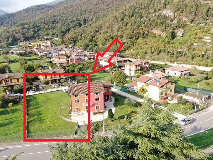 Immagine 1 di Porzione di casa in vendita  in Via Trento 105 a Nave