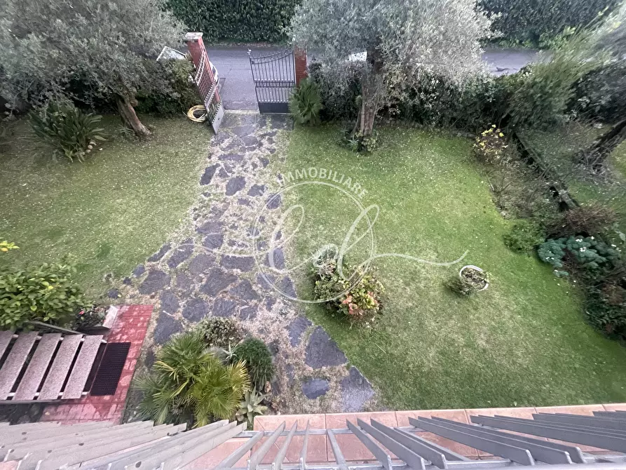 Immagine 65 di Casa indipendente in vendita  a Pietrasanta