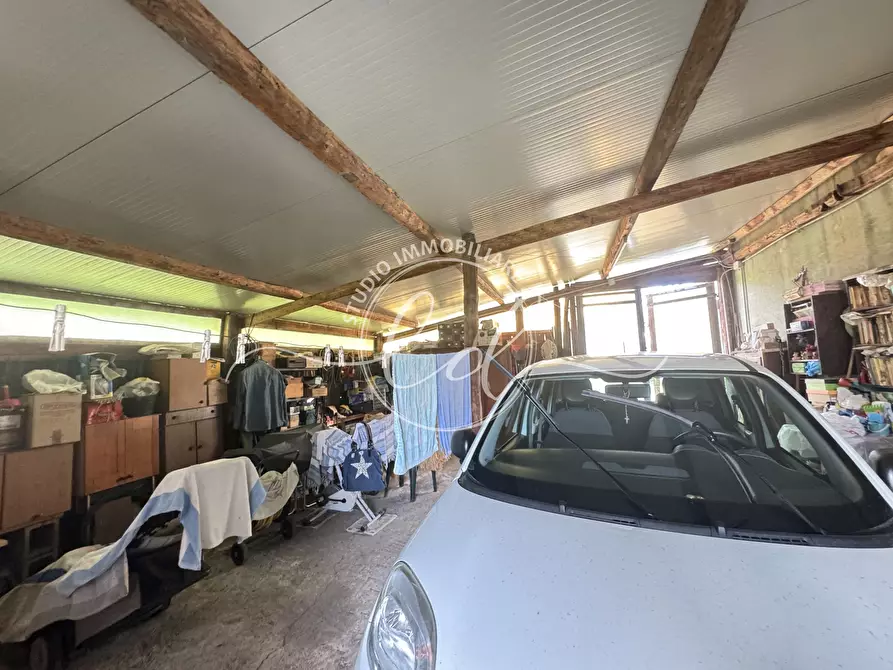 Immagine 53 di Porzione di casa in vendita  a Pietrasanta