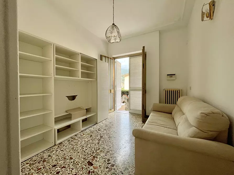 Immagine 3 di Quadrilocale in affitto  a Pietrasanta