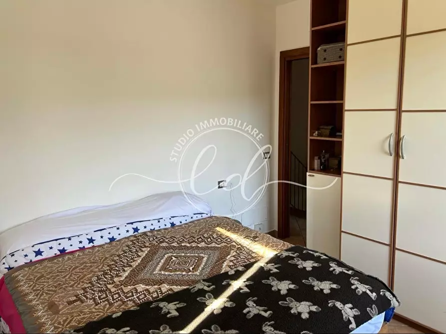 Immagine 14 di Porzione di casa in vendita  a Pietrasanta