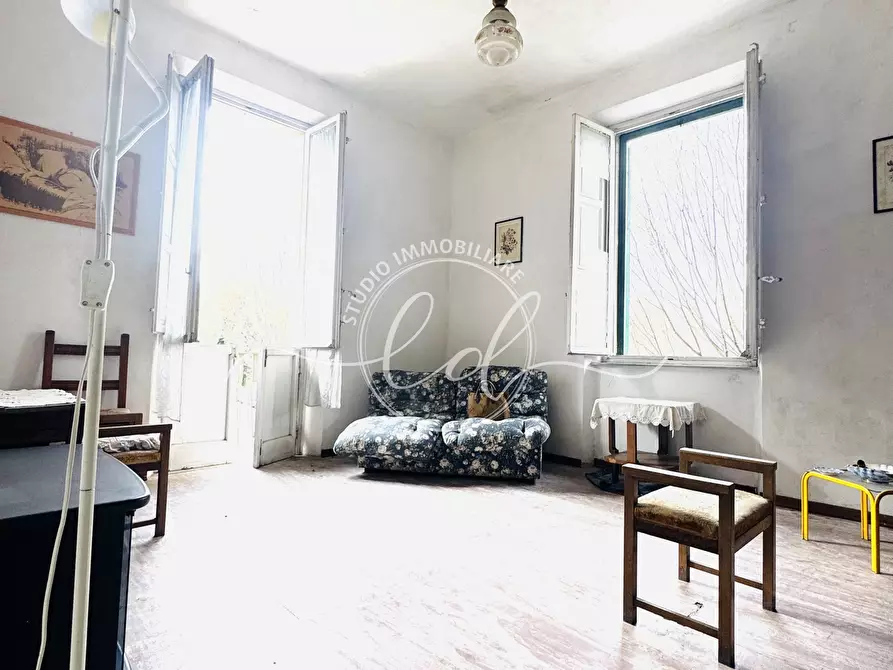 Immagine 21 di Pentalocale in vendita  a Lucca