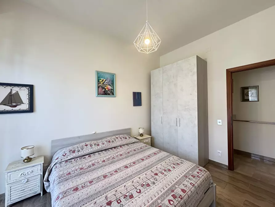 Immagine 32 di Quadrilocale in affitto  a Pietrasanta